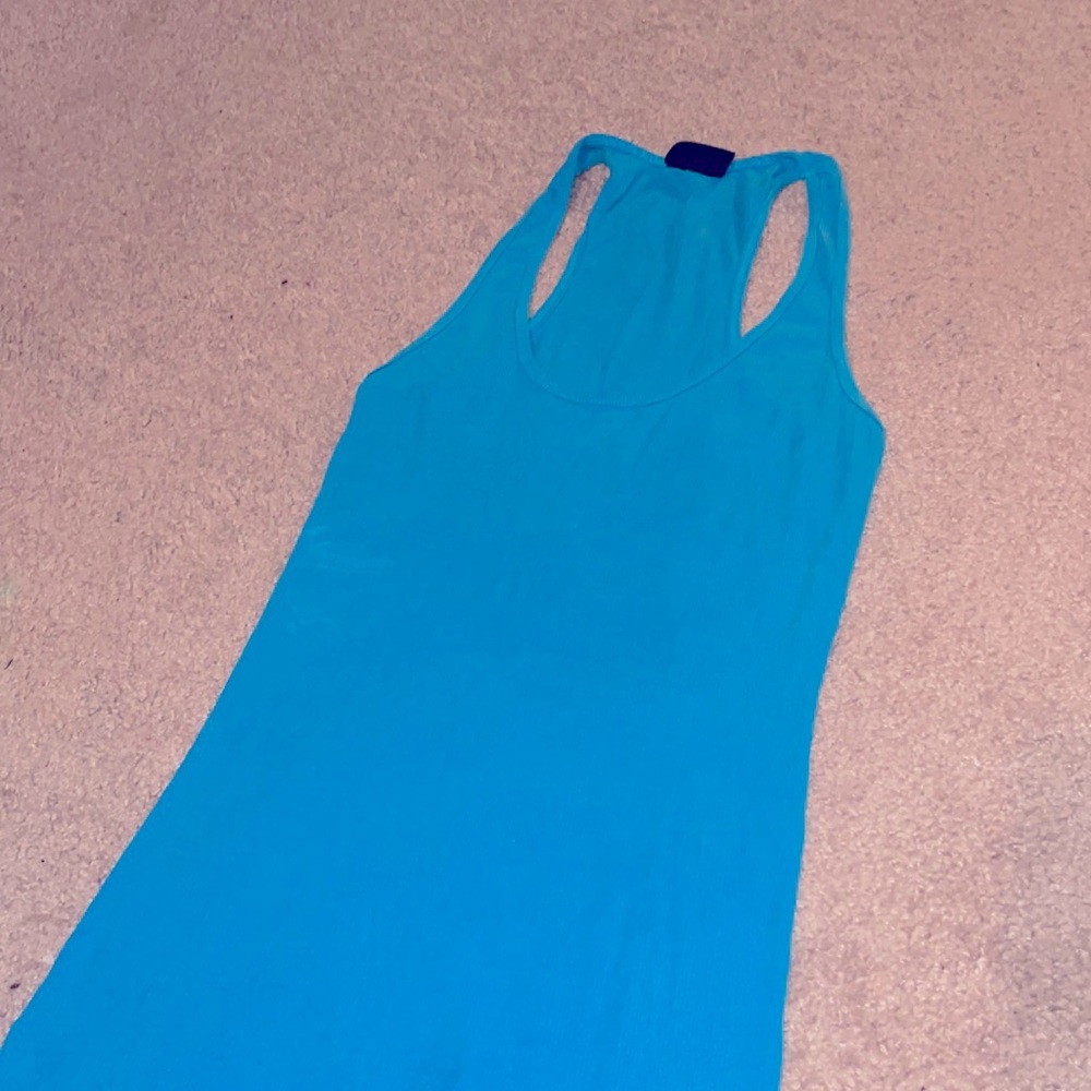 Dark turquoise blue size small razor back splits 59 tank.